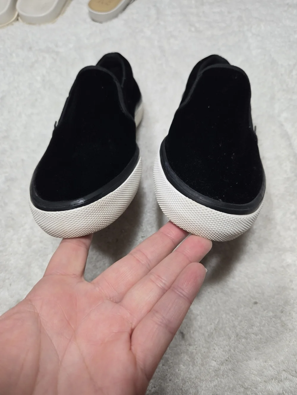 Keds Women's Softerra Black Microfleece Slip Ons Size 8